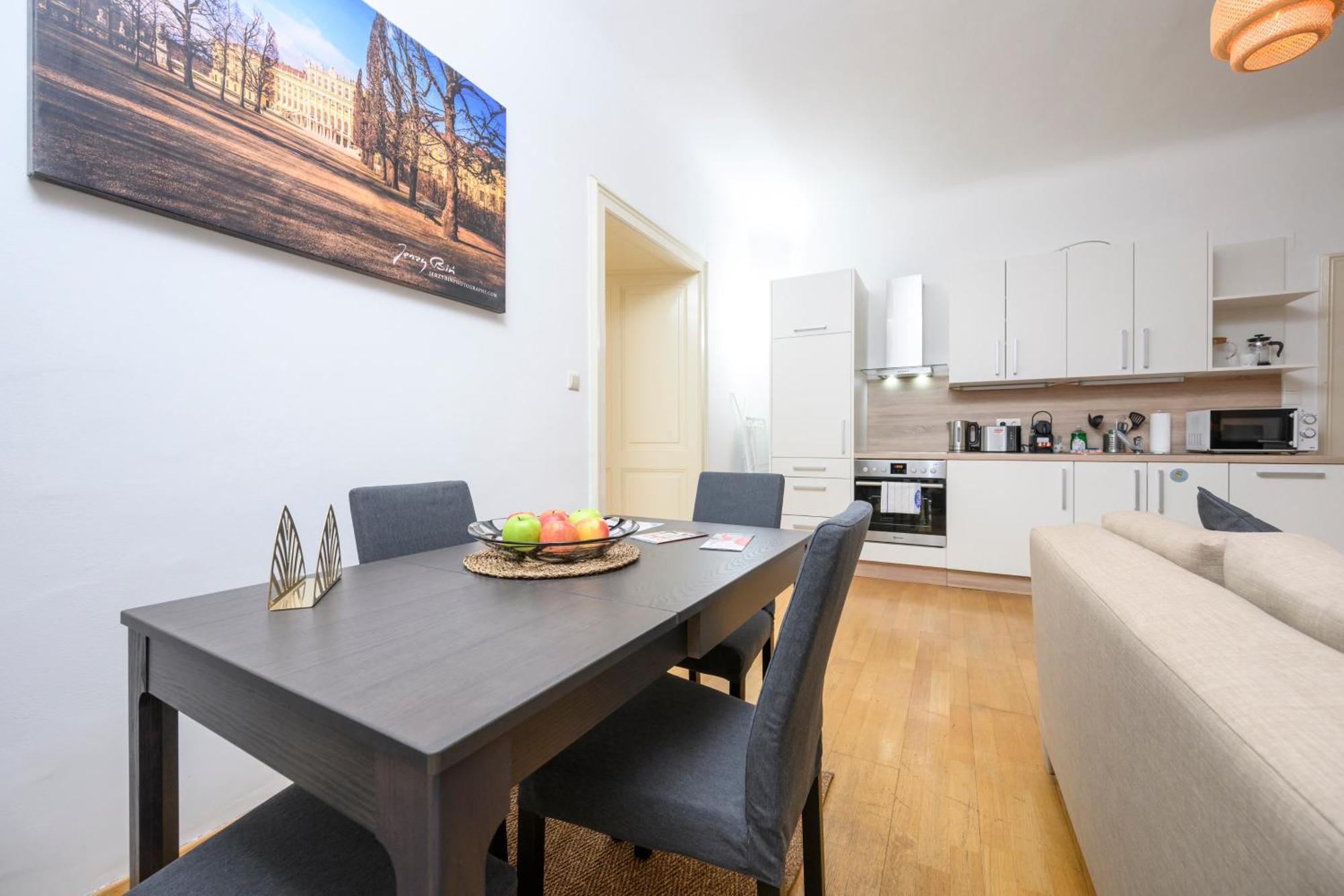 Central City Apartments Wenen Buitenkant foto