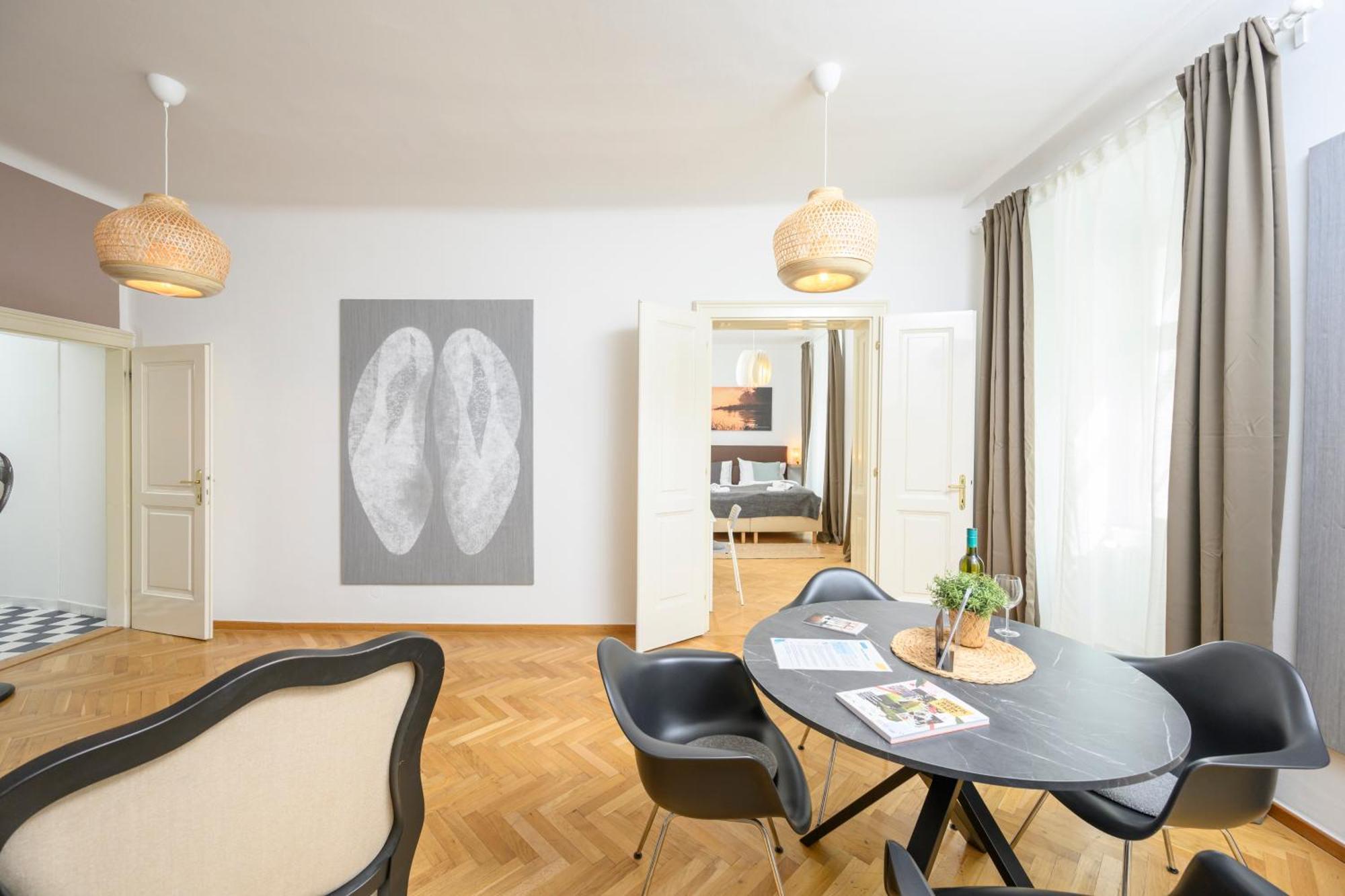 Central City Apartments Wenen Buitenkant foto