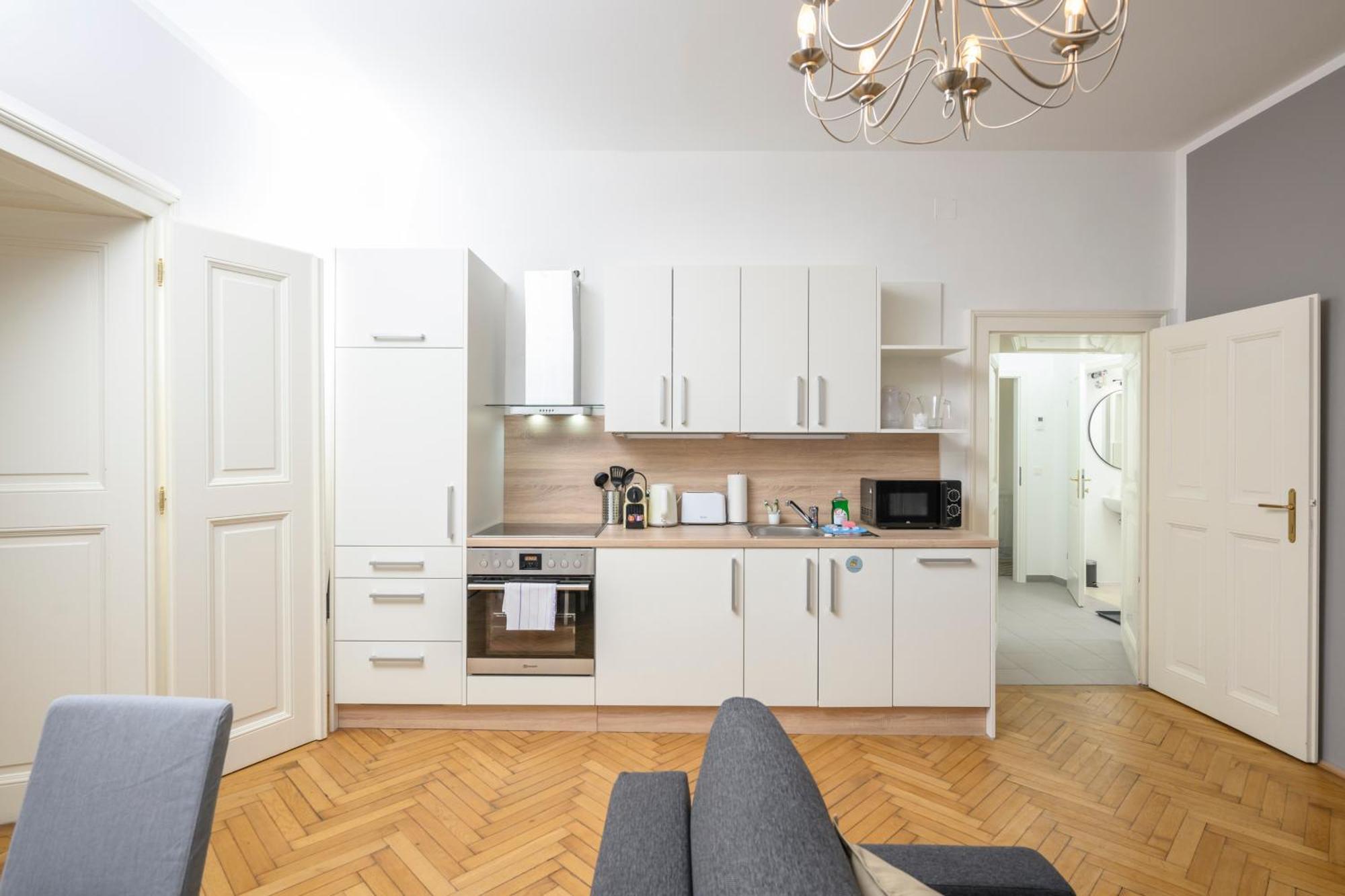 Central City Apartments Wenen Buitenkant foto